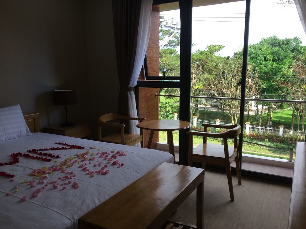 Minh Nhung Hotel Баолок Экстерьер фото